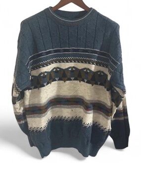 VTG Men's Blue Patterned Crewneck Sweater Size Large